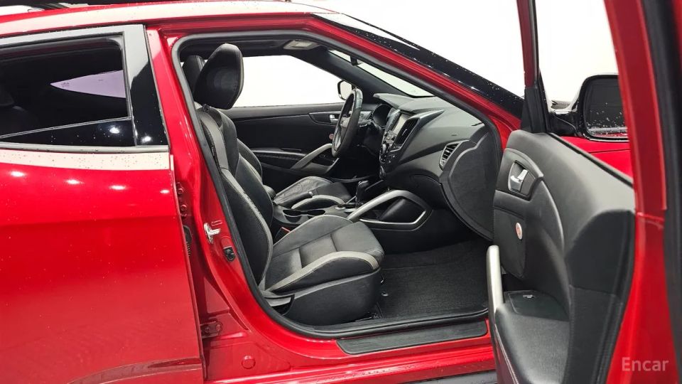 Hyundai Veloster