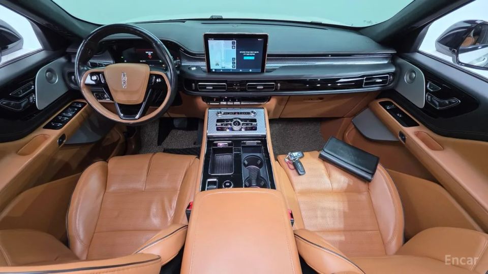 Lincoln Aviator