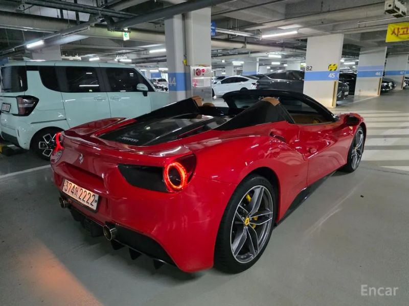 Ferrari 488