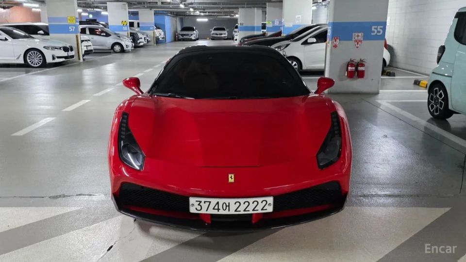 Ferrari 488