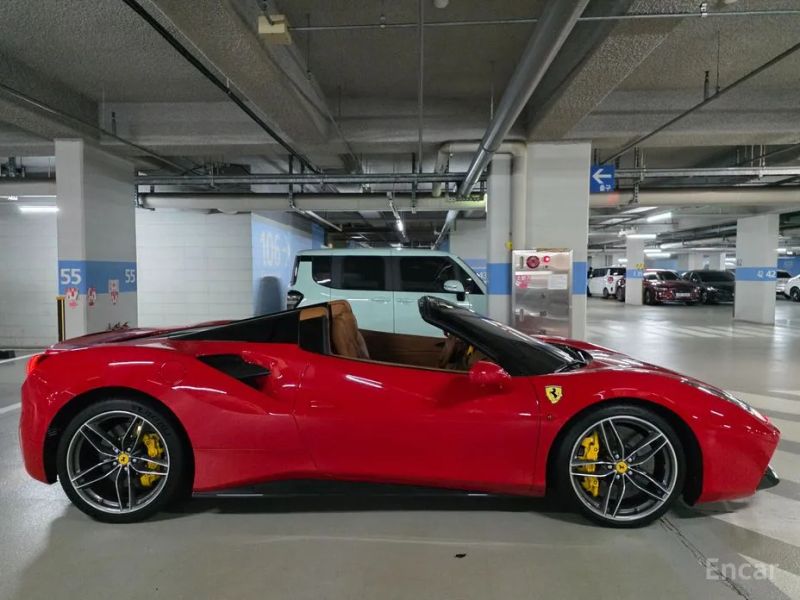 Ferrari 488