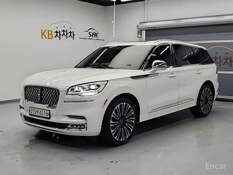 Lincoln Aviator