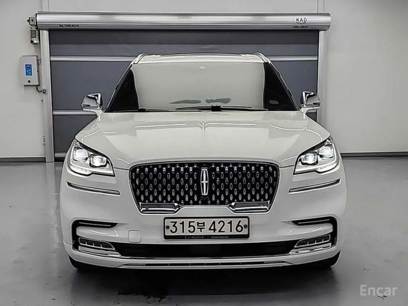 Lincoln Aviator