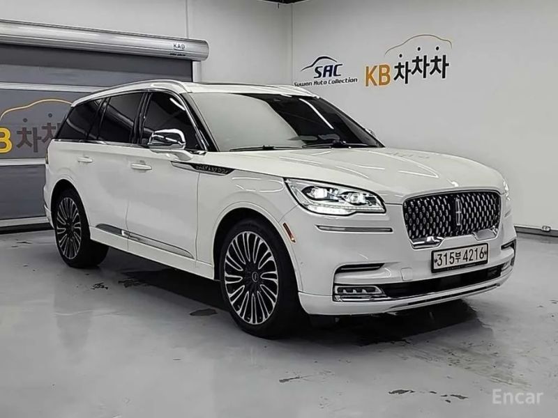 Lincoln Aviator