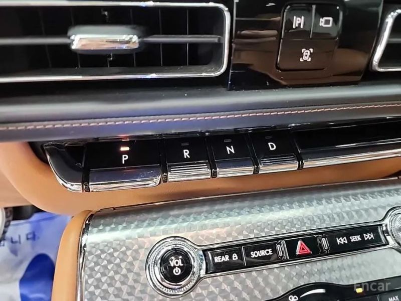 Lincoln Aviator