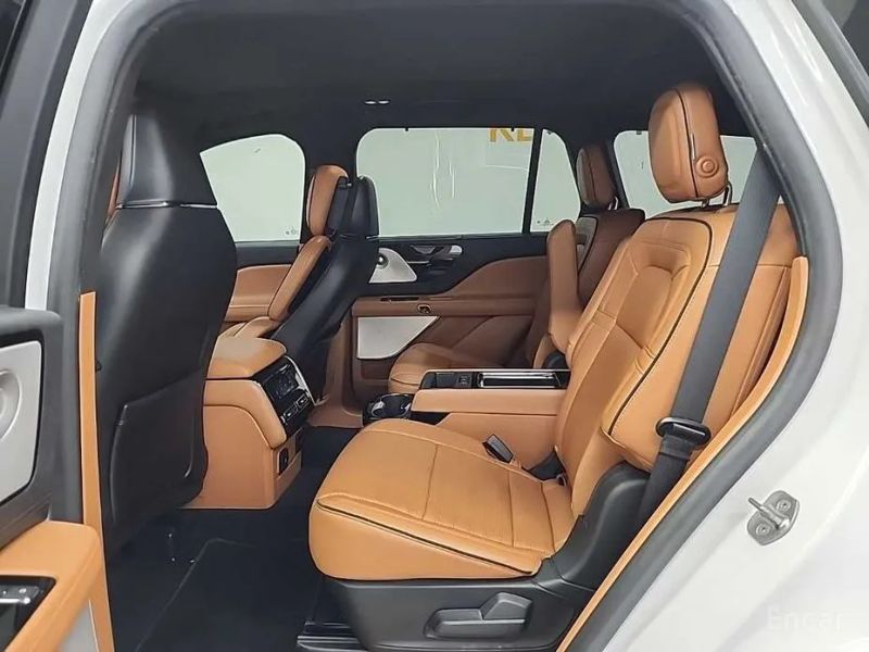 Lincoln Aviator