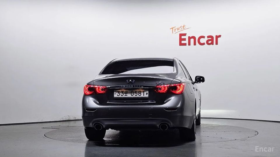 Infiniti Q50