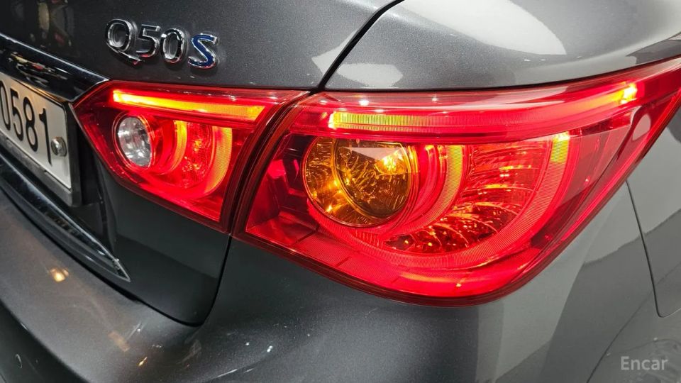 Infiniti Q50