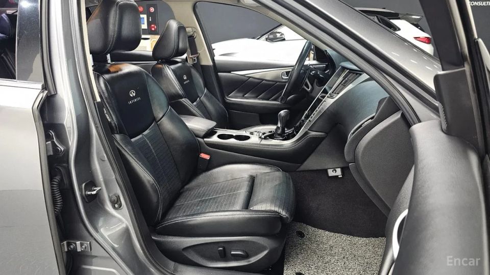 Infiniti Q50
