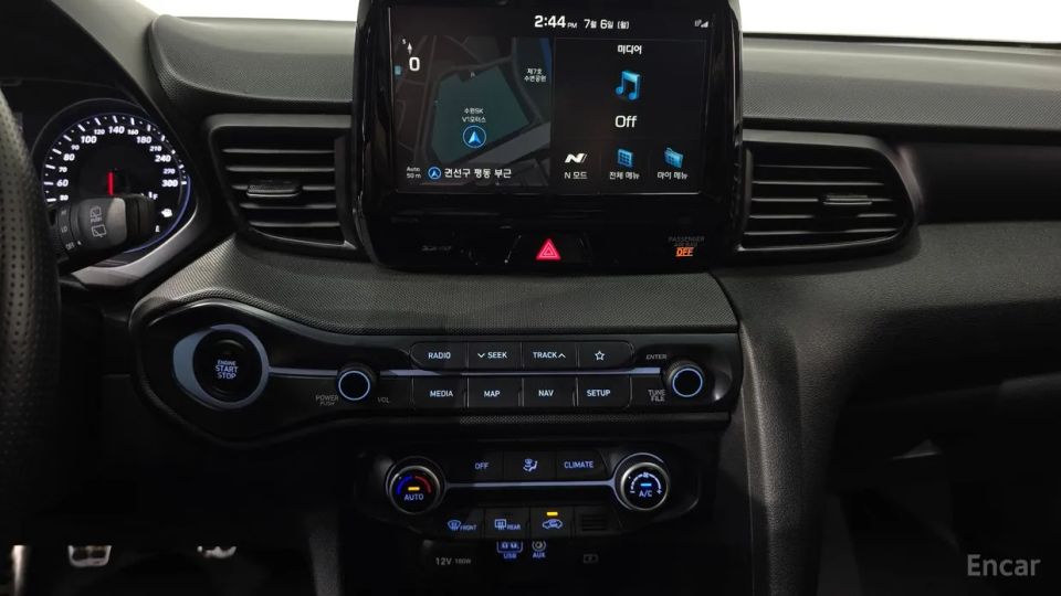 Hyundai Veloster