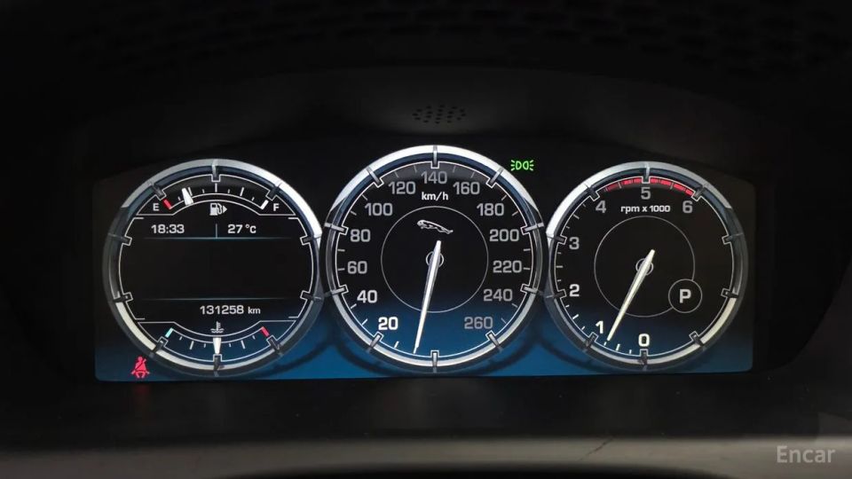 Jaguar XJ