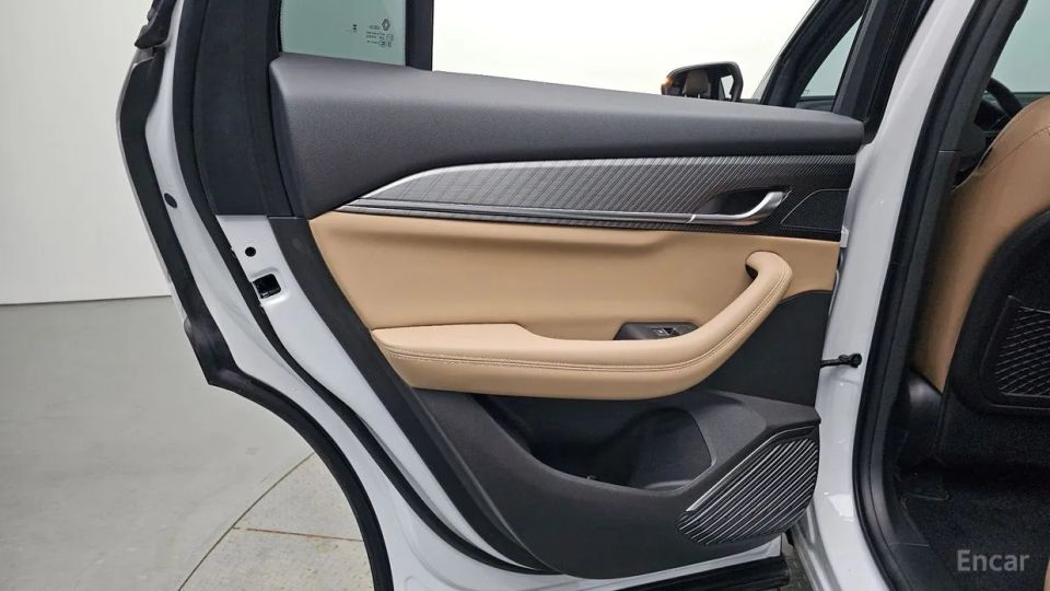 Renault-KoreaSamsung Grand Koleos