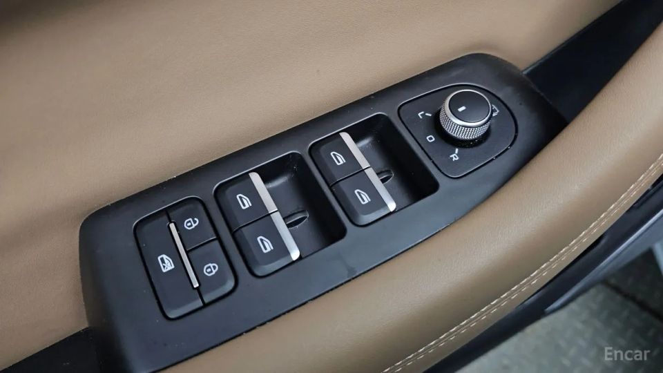 Renault-KoreaSamsung Grand Koleos