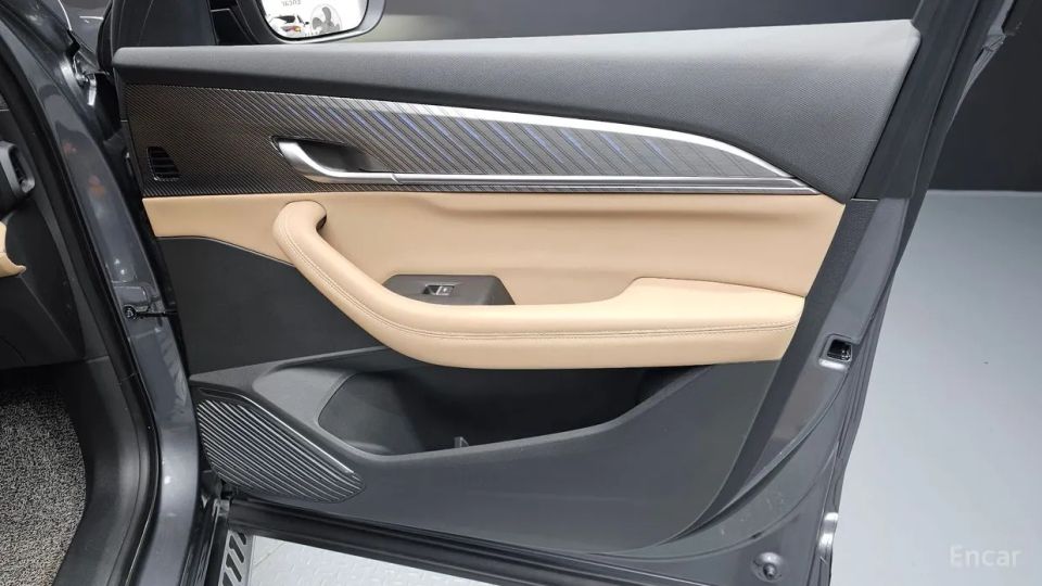 Renault-KoreaSamsung Grand Koleos