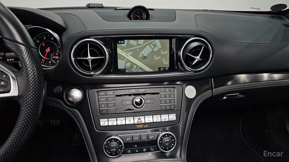Mercedes-Benz SL-Class