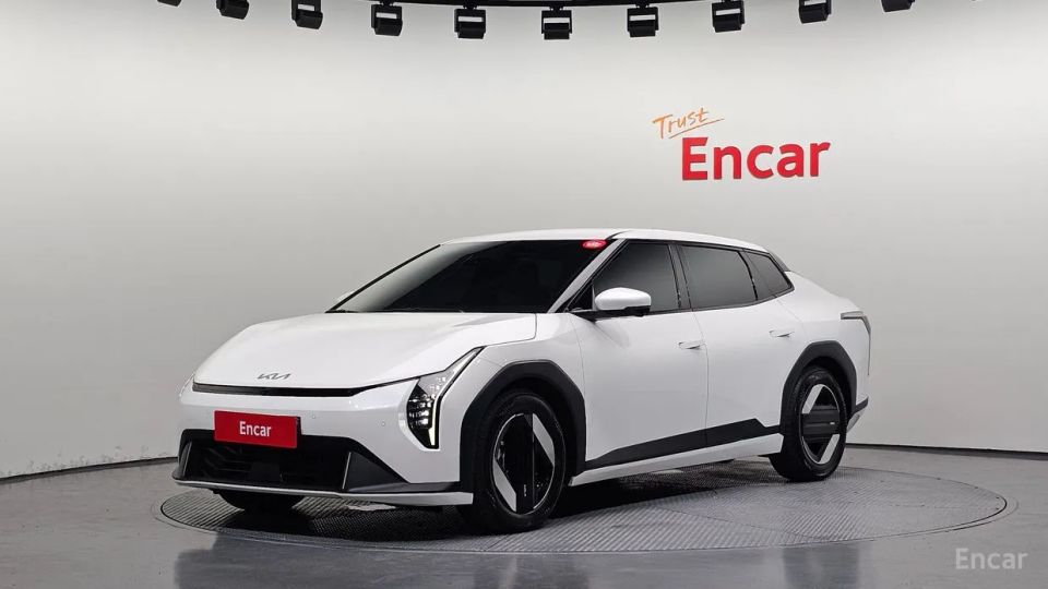 Kia EV4