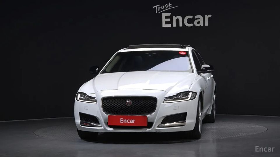 Jaguar xf