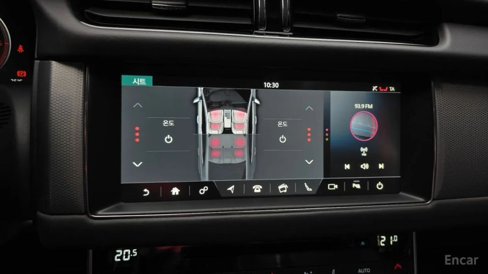 Jaguar xf