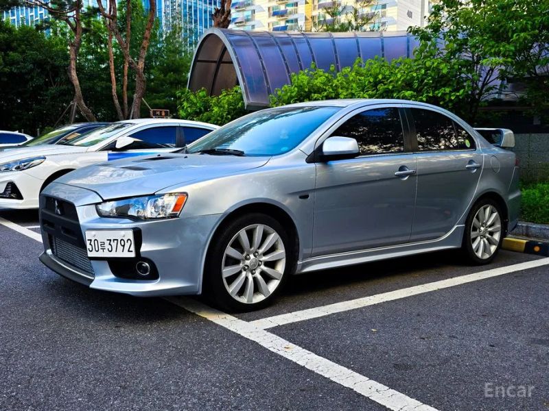 Mitsubishi Lancer
