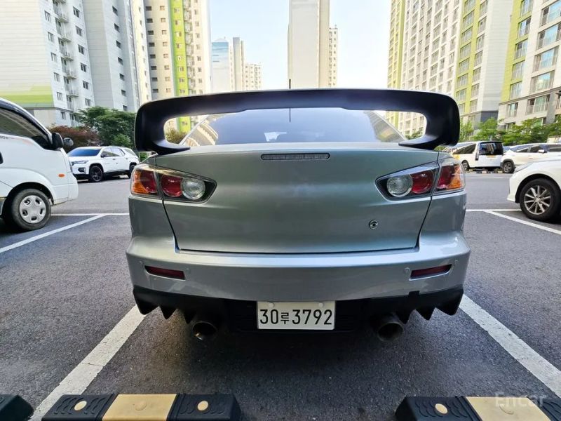 Mitsubishi Lancer