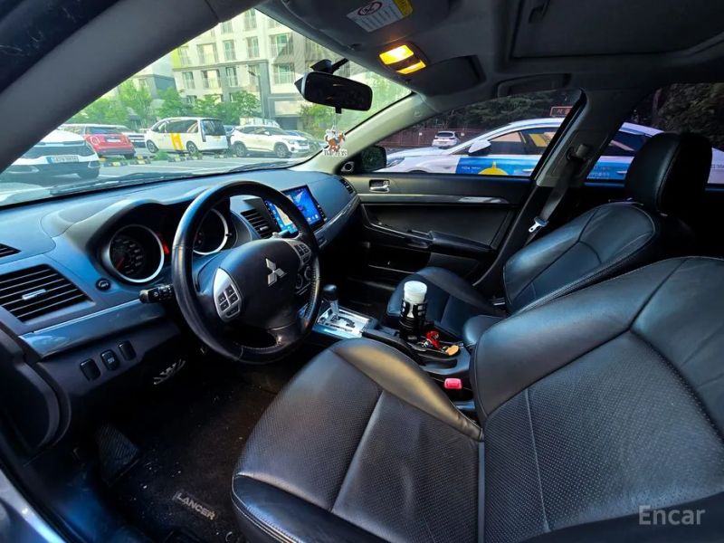 Mitsubishi Lancer