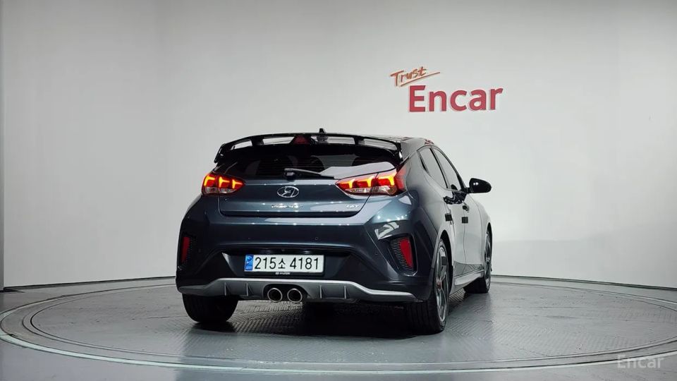 Hyundai Veloster