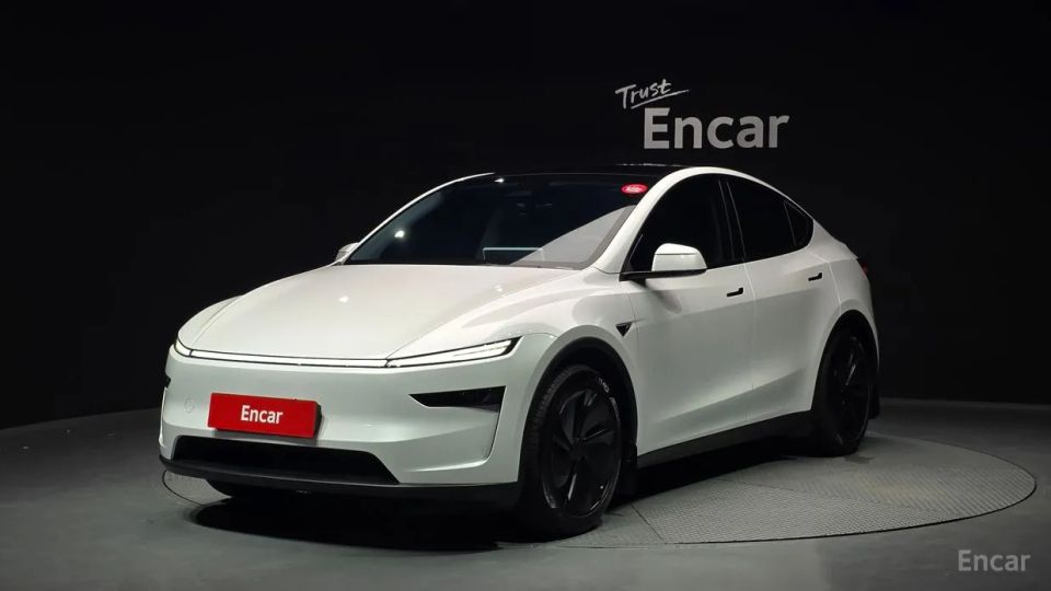 Tesla model-y