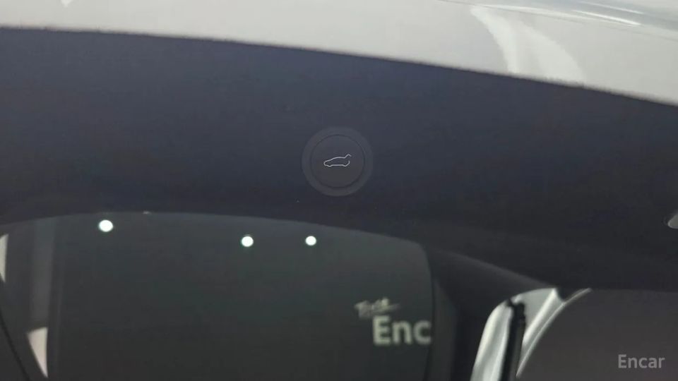 Tesla model-y