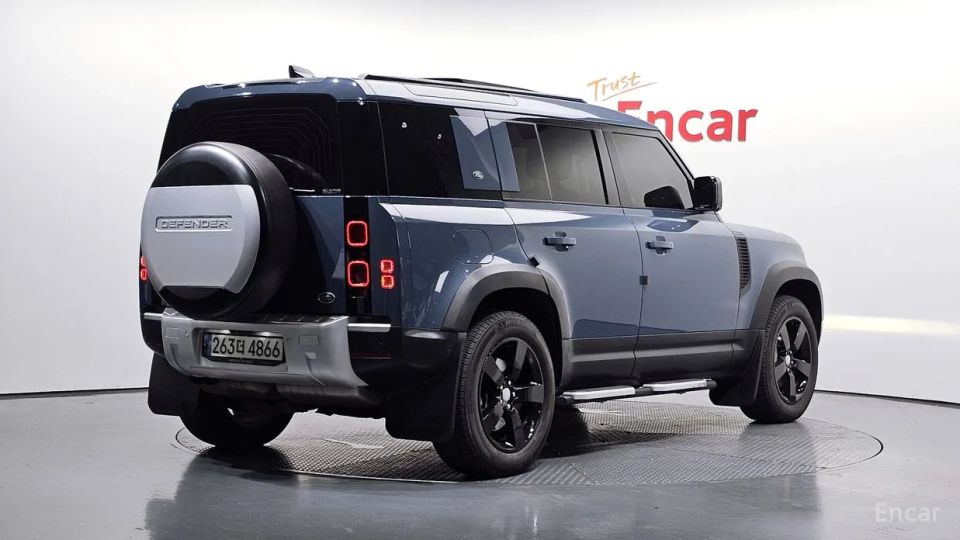 Land Rover Defender