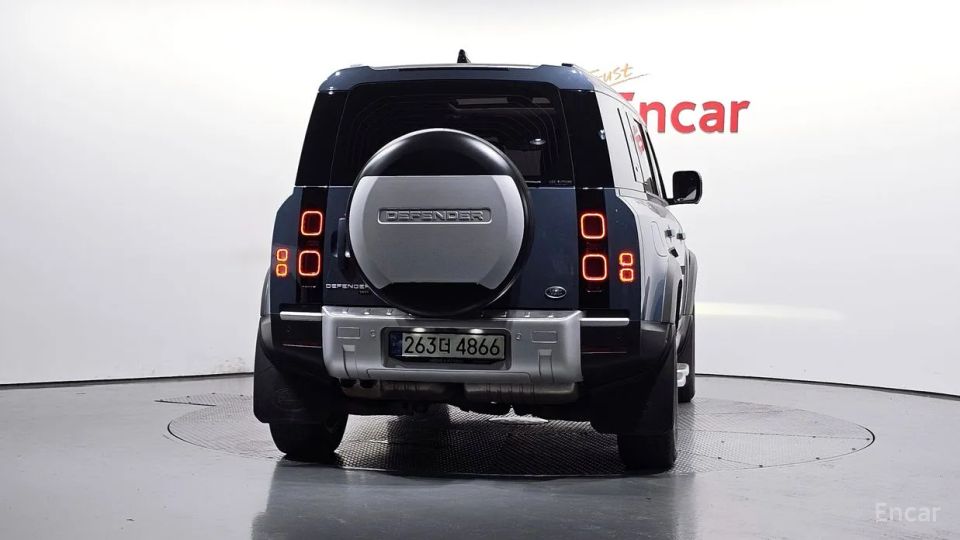 Land Rover Defender