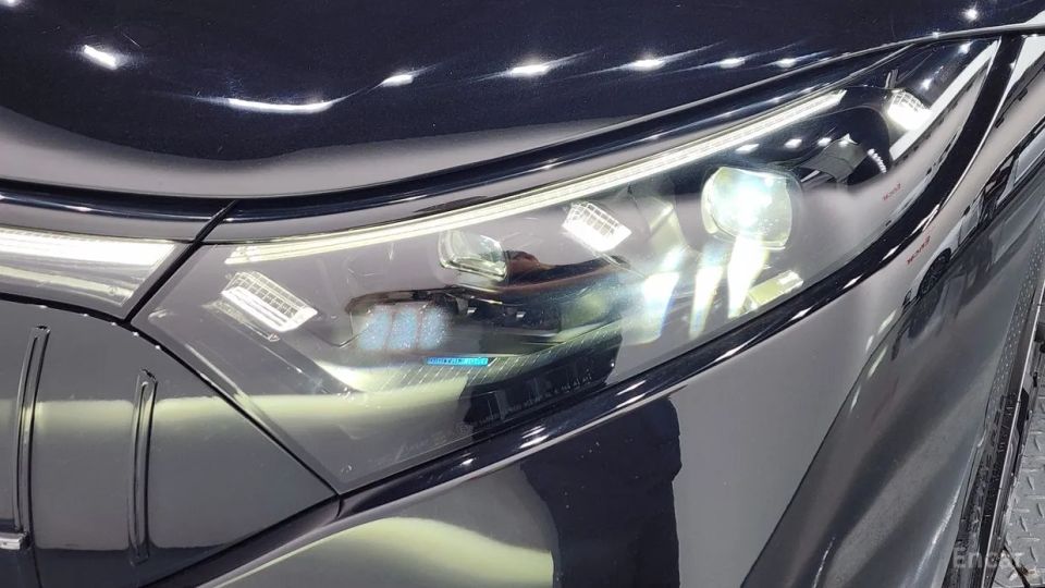 Mercedes-Benz EQS
