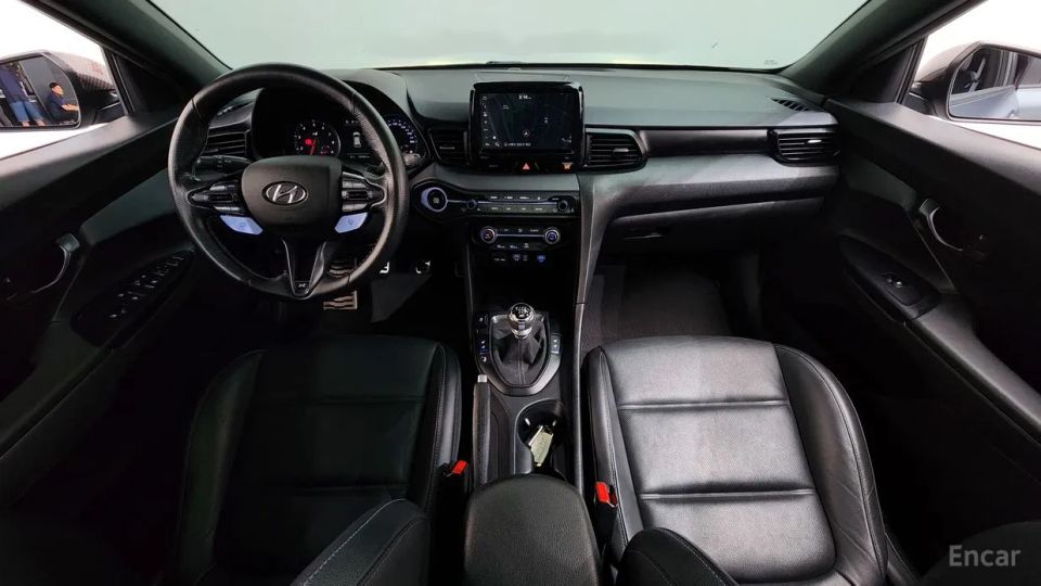 Hyundai Veloster