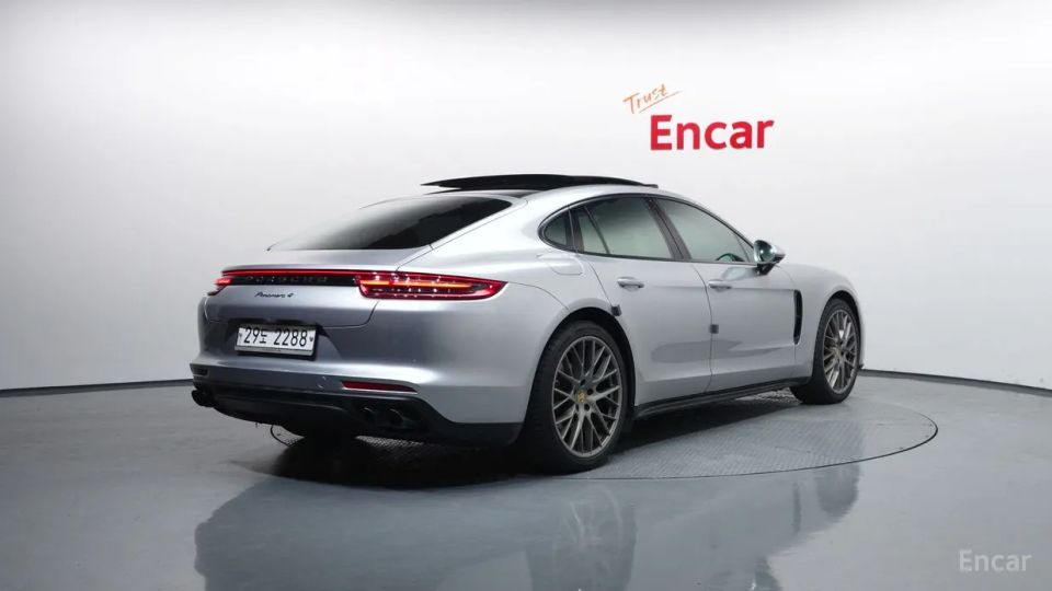 Porsche Panamera