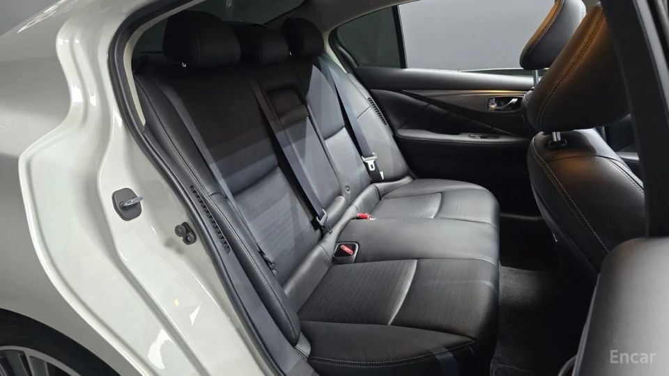 Infiniti Q50