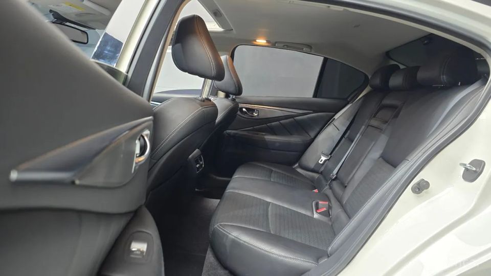 Infiniti Q50