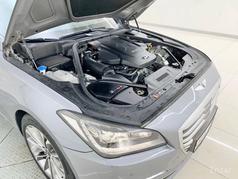 Hyundai Genesis