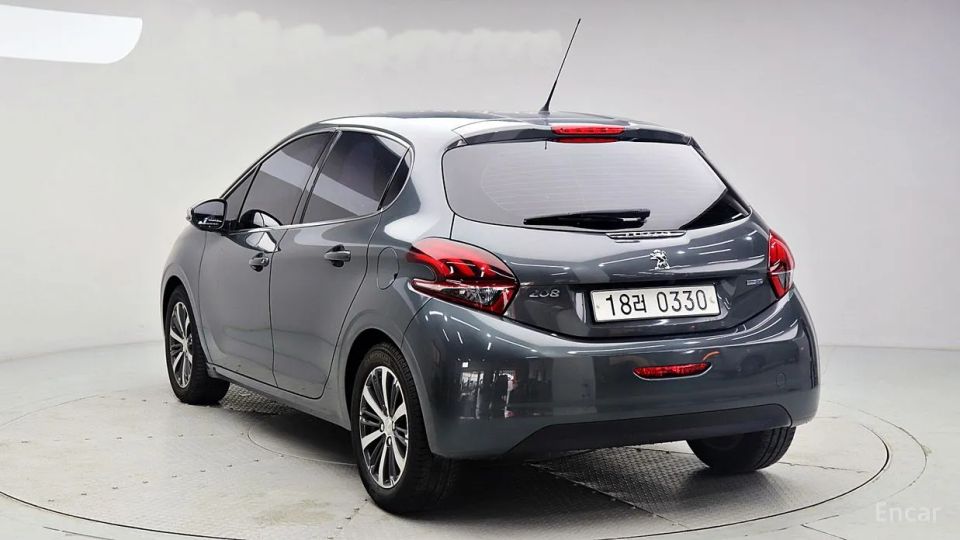 Peugeot 208