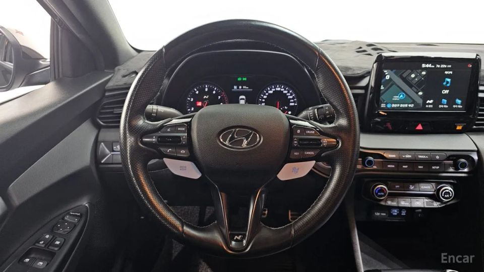 Hyundai Veloster