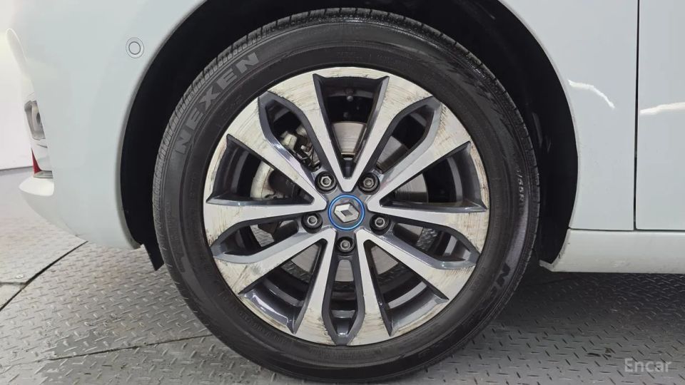 Renault-KoreaSamsung Zoe