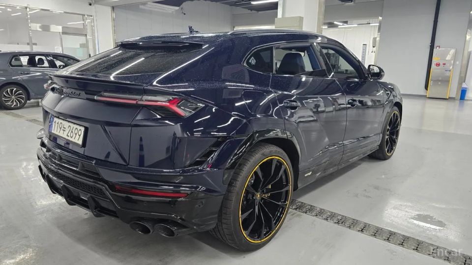 Lamborghini urus