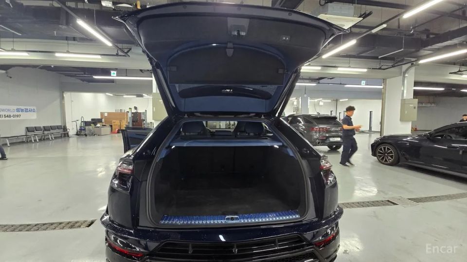 Lamborghini urus
