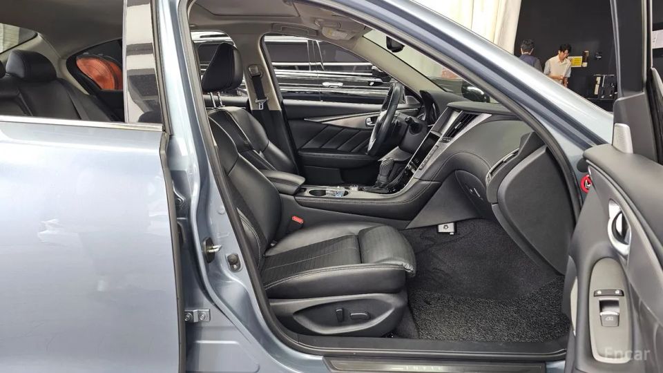 Infiniti Q50