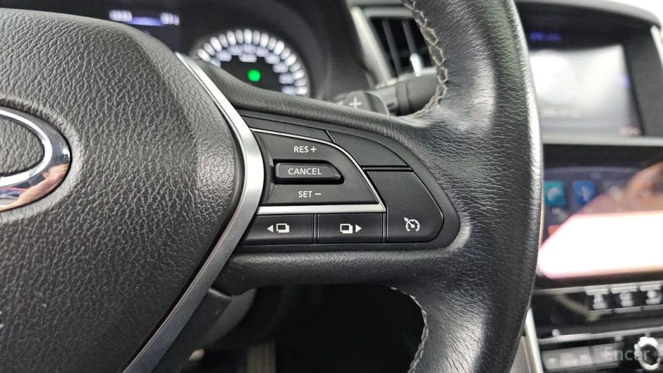 Infiniti Q50
