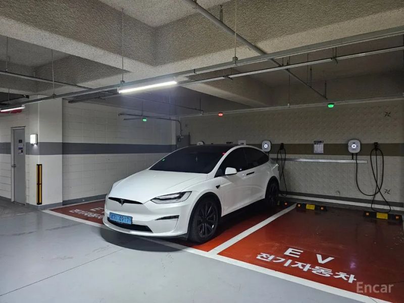 Tesla model-x