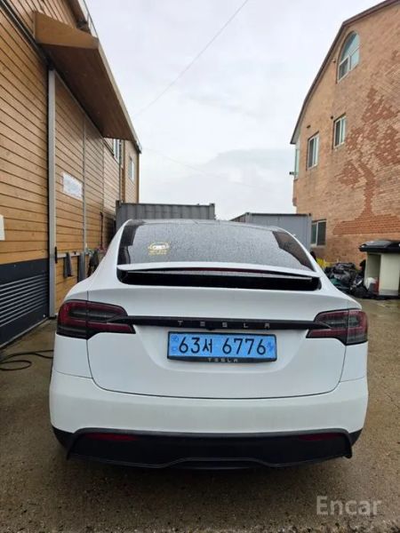 Tesla model-x