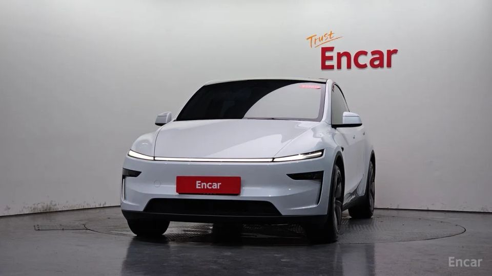 Tesla model-y