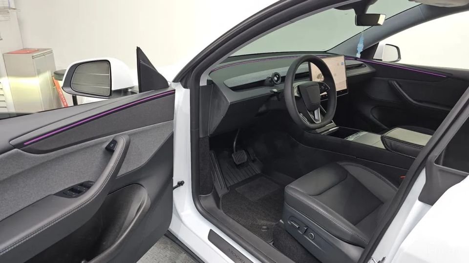 Tesla model-y