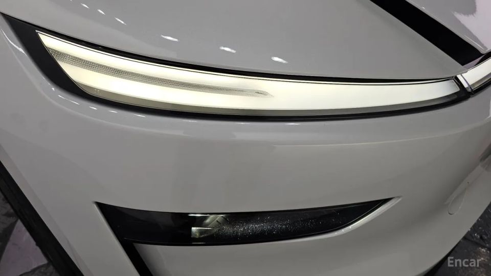 Tesla model-y