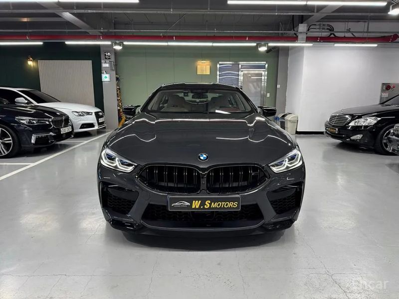 BMW M8