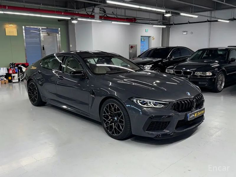 BMW M8